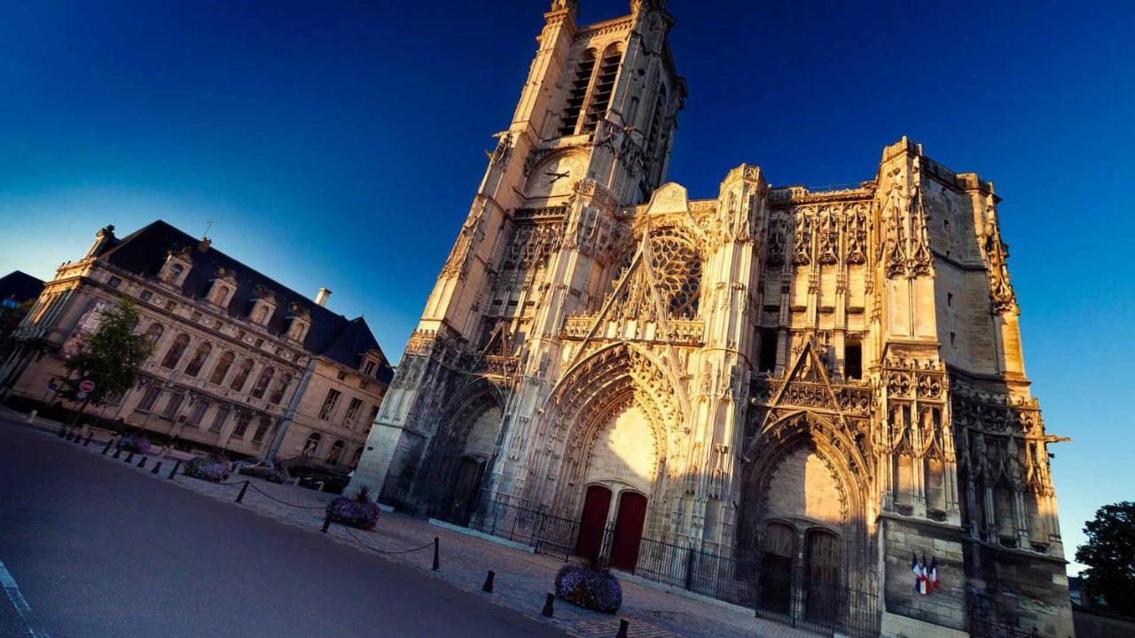 Les Cieux De La Cathedrale - Calme - Jardin - Wifi Apartment Troyes Exterior foto